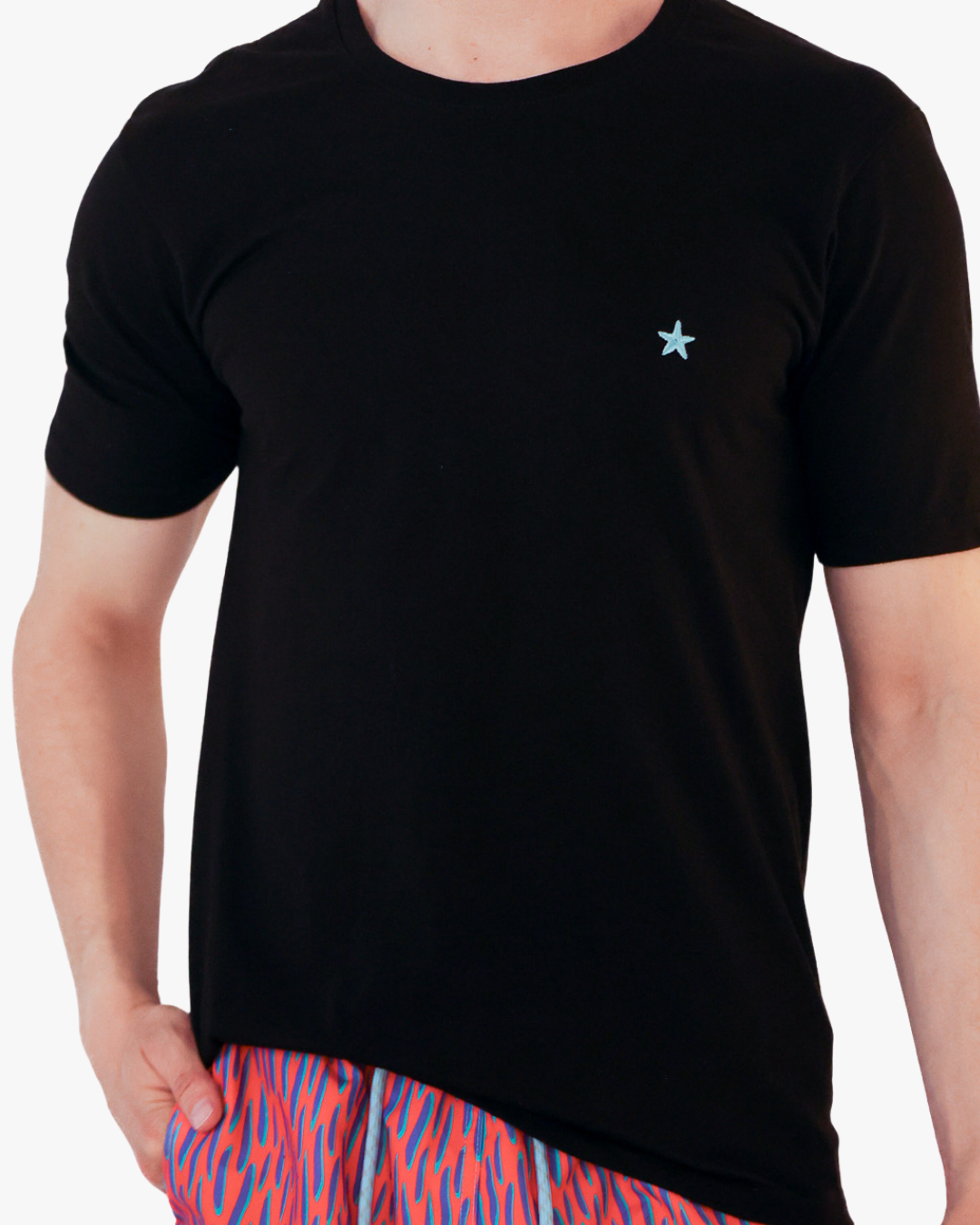 Camiseta Bordada Negra