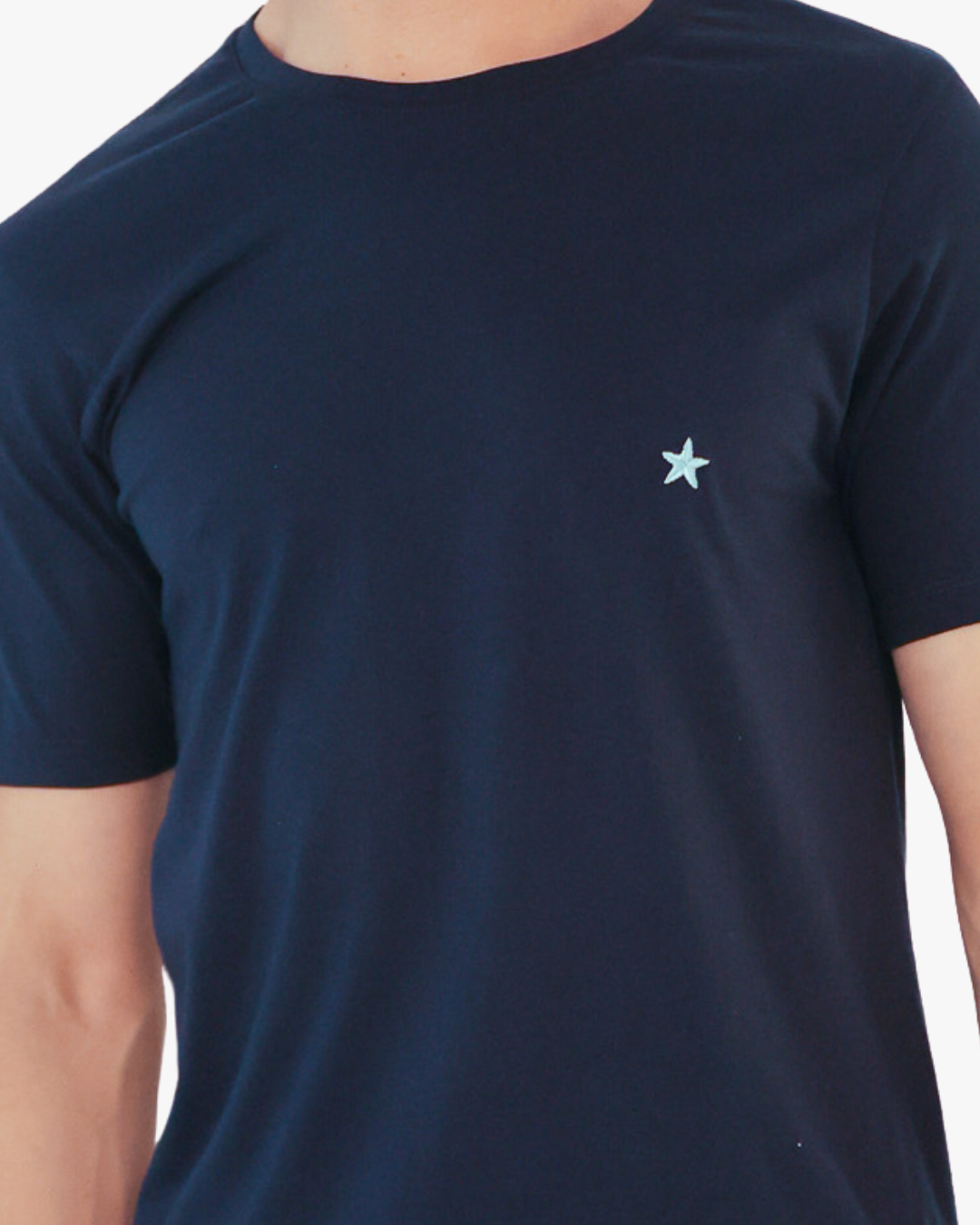Camiseta Bordada Azul Oscura