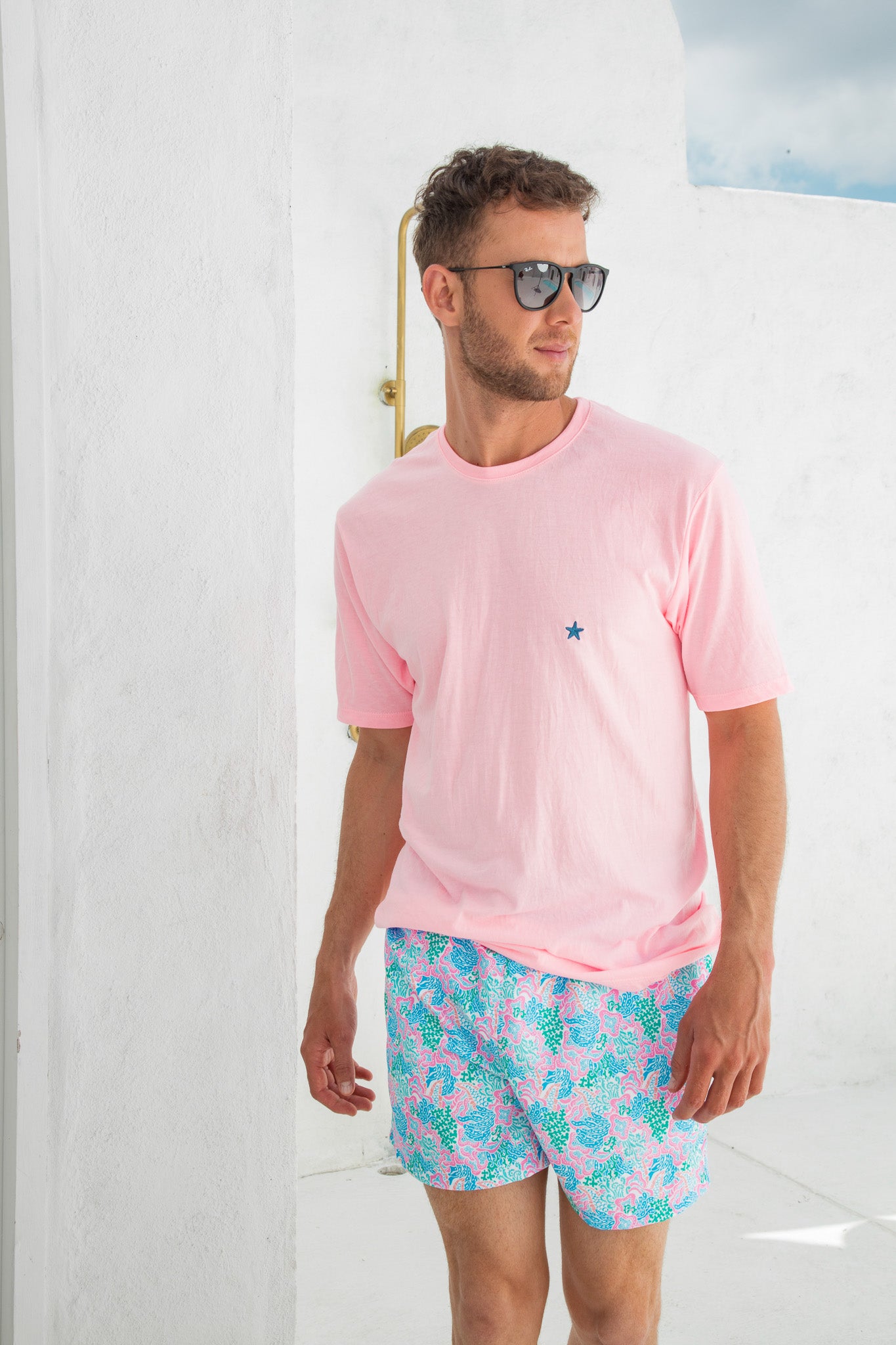 Camiseta Bordada Rosada